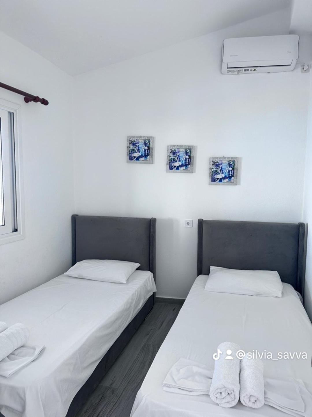Sevilia Rooms Qeparo Bagian luar foto